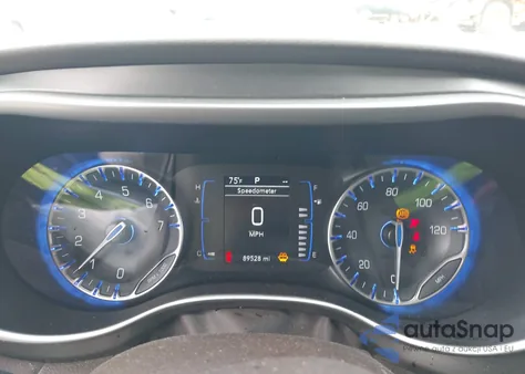 2021 Chrysler Voyager Lx из США, поврежденный, VIN 2C4RC1CG6MR577477